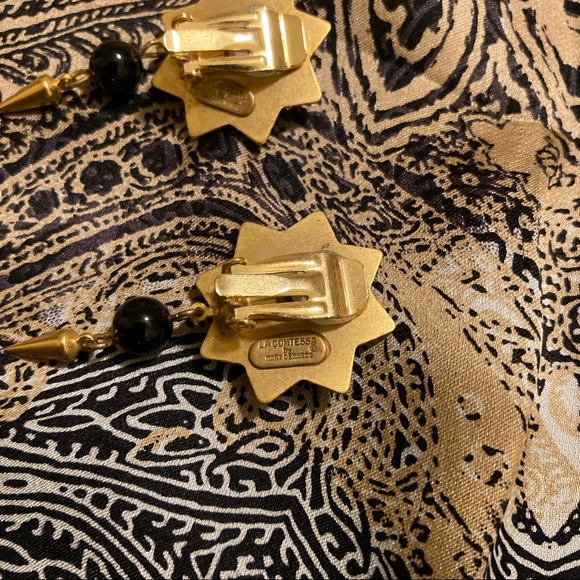 La Contessa vintage black onyx and brass clip-on earrings by Mary de Marco - Picture 4 of 5